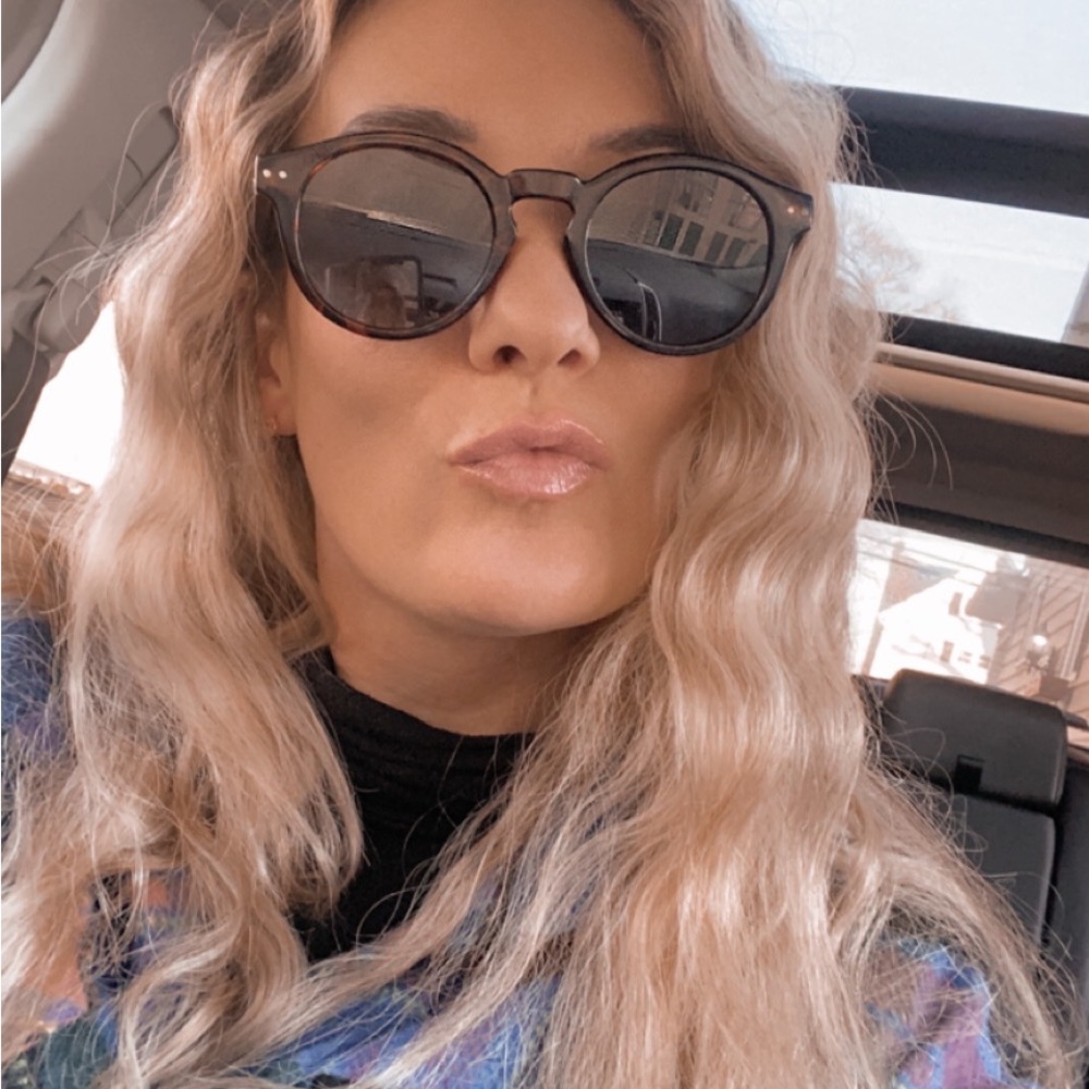Meet your Posher, Nicole